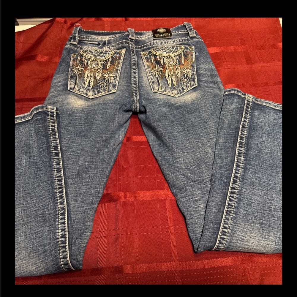 Women's Blue Jeans with Embroidered Pockets Dream catcher miss me
